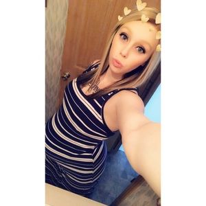 Meet your Posher, Elizabeth